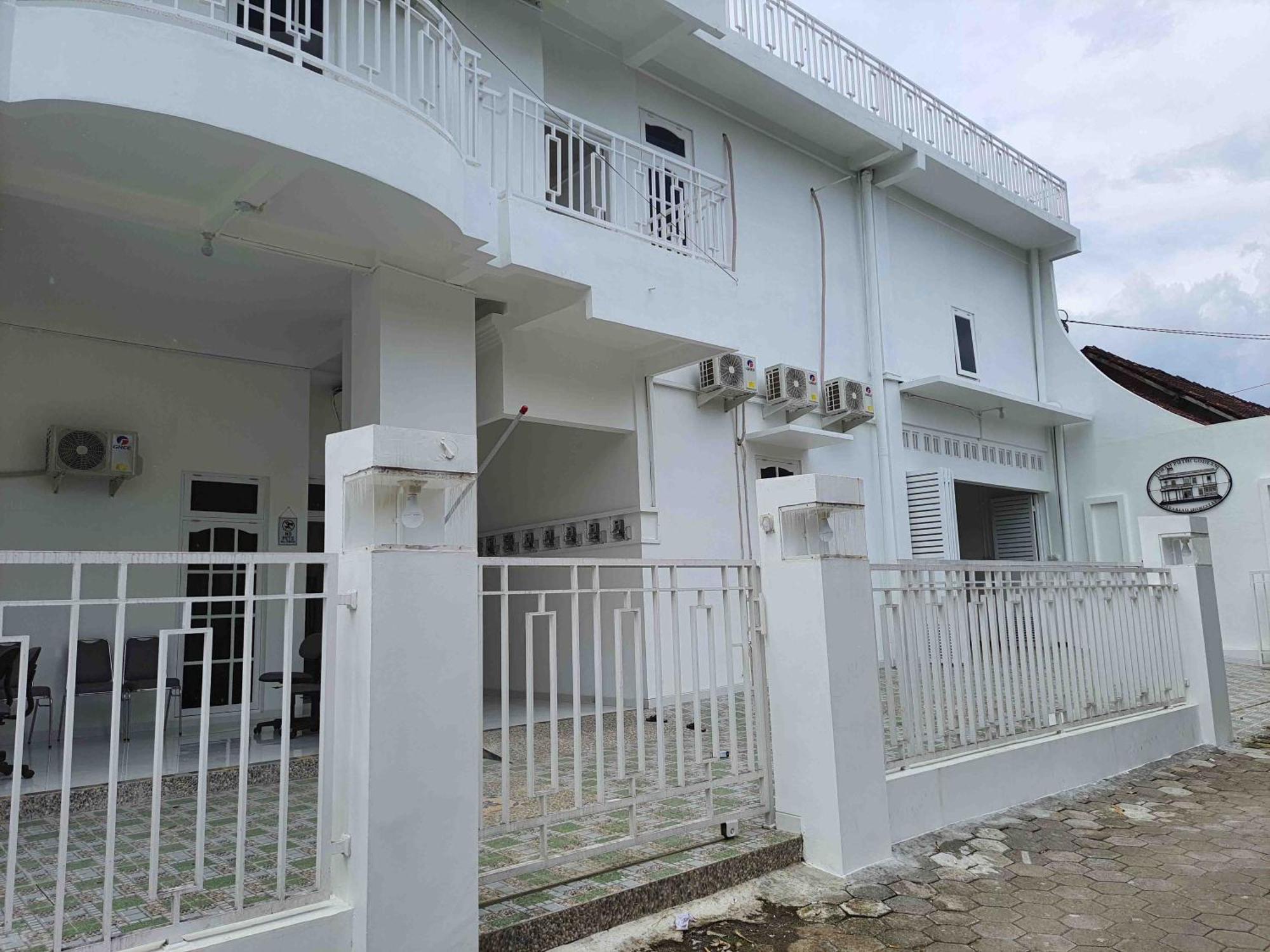 Reddoorz Syariah At Jalan Godean Hotel Ngabean Buitenkant foto